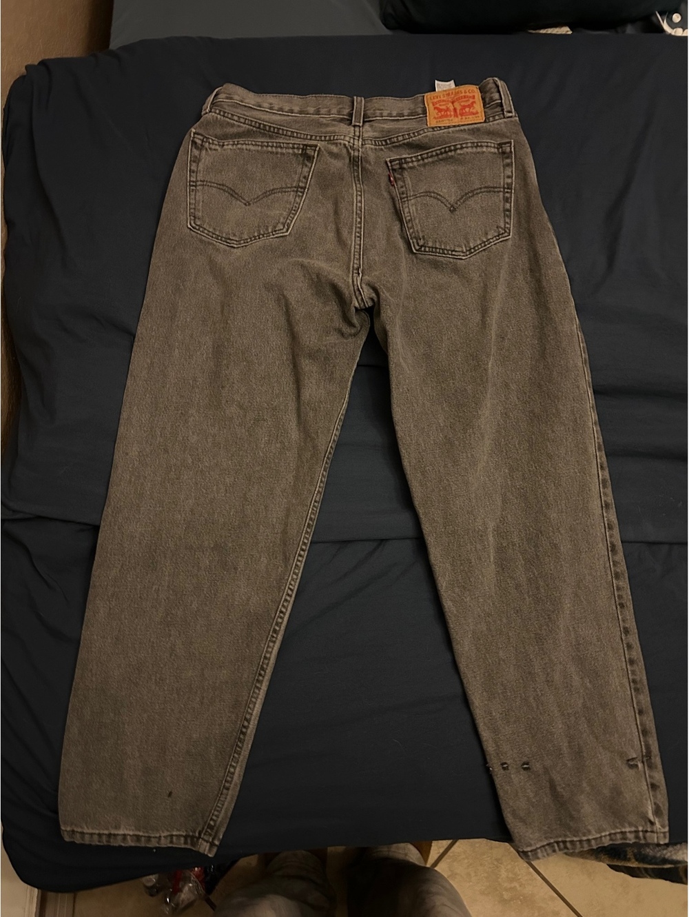Levi's 550 Relaxed Fit Men's Jeans Size W33 L30 Gray Distressed - Picture 4 of 6